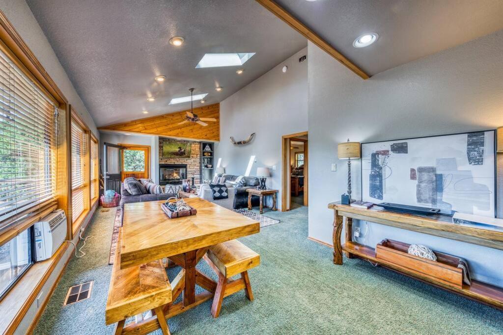 Perk Canyon Hidden Acres-Hot Tub-Gas Fireplace Ruidoso Bagian luar foto