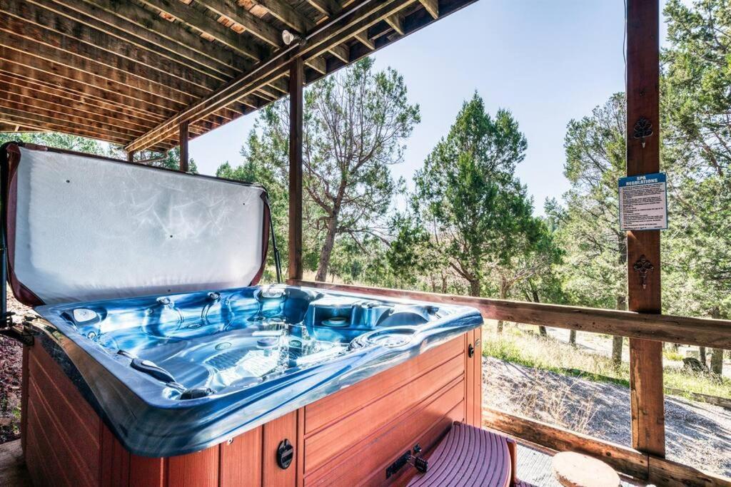 Perk Canyon Hidden Acres-Hot Tub-Gas Fireplace Ruidoso Bagian luar foto