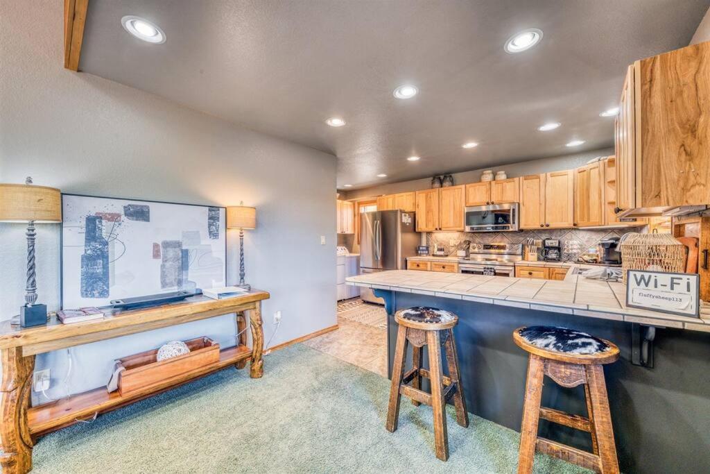 Perk Canyon Hidden Acres-Hot Tub-Gas Fireplace Ruidoso Bagian luar foto